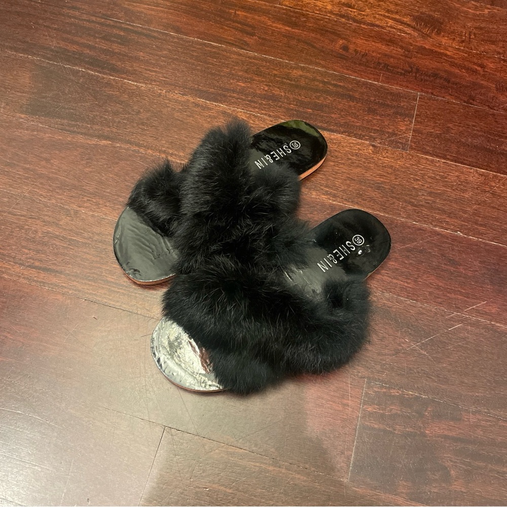 SHEIN Black Faux Fur Slide Sandals